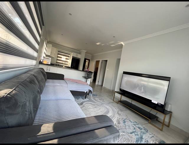 2 BEDROOM FLAT TO LET IN CRESTHOLME